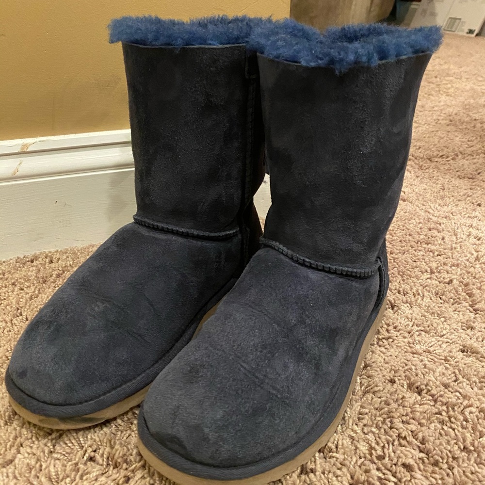 Uggs with bows - Picture 4 of 5